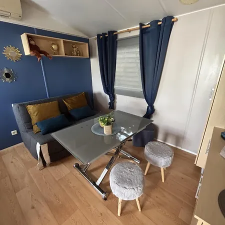 Campingplatz Mobil-home 4 Personnes *